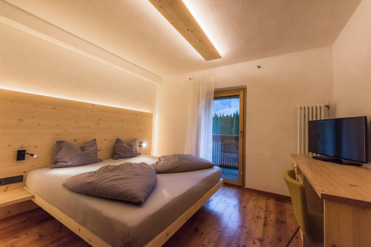 Residence-Garni Haus Tschenett براتو ألّو ستيلفيو المظهر الخارجي الصورة