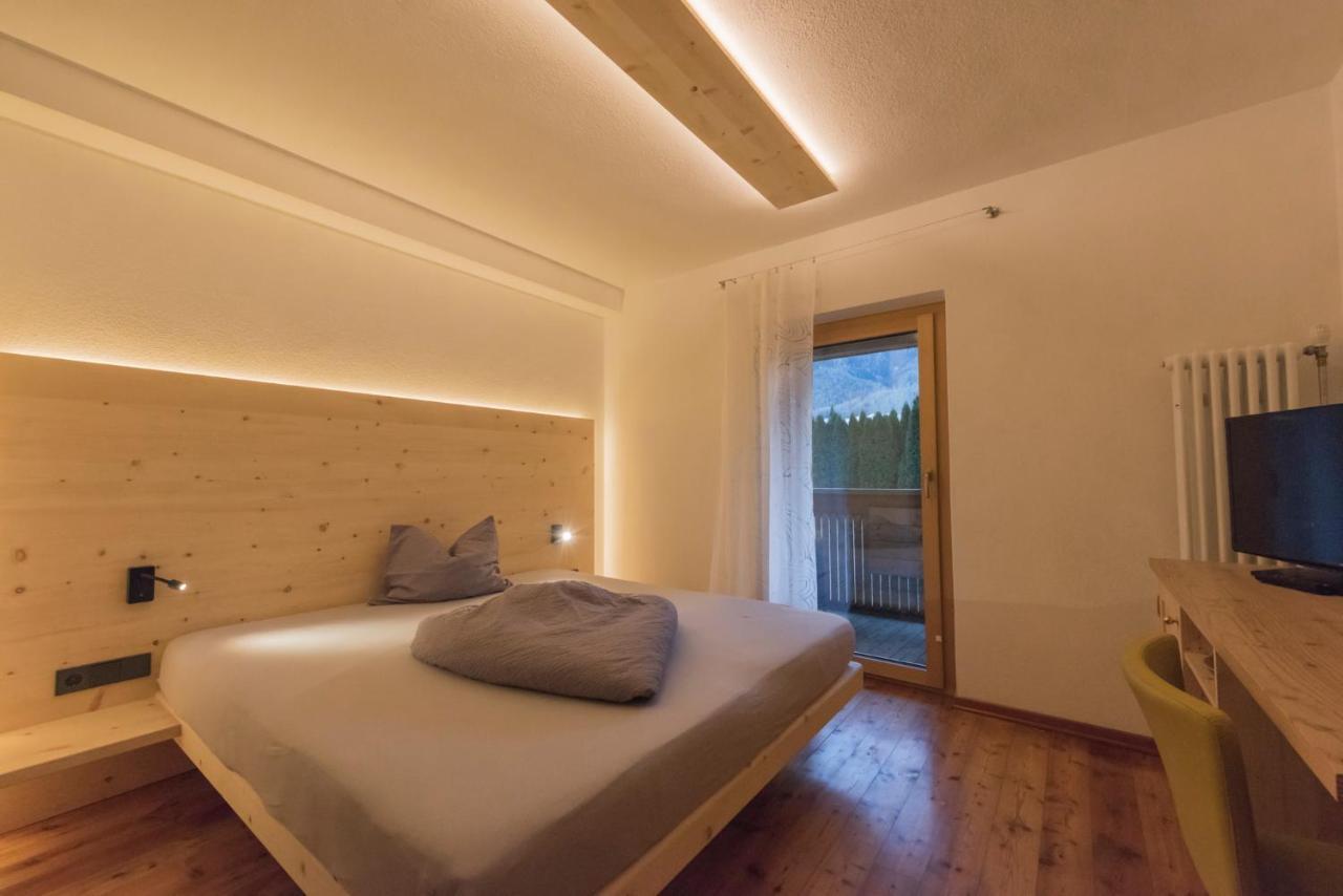 Residence-Garni Haus Tschenett براتو ألّو ستيلفيو المظهر الخارجي الصورة