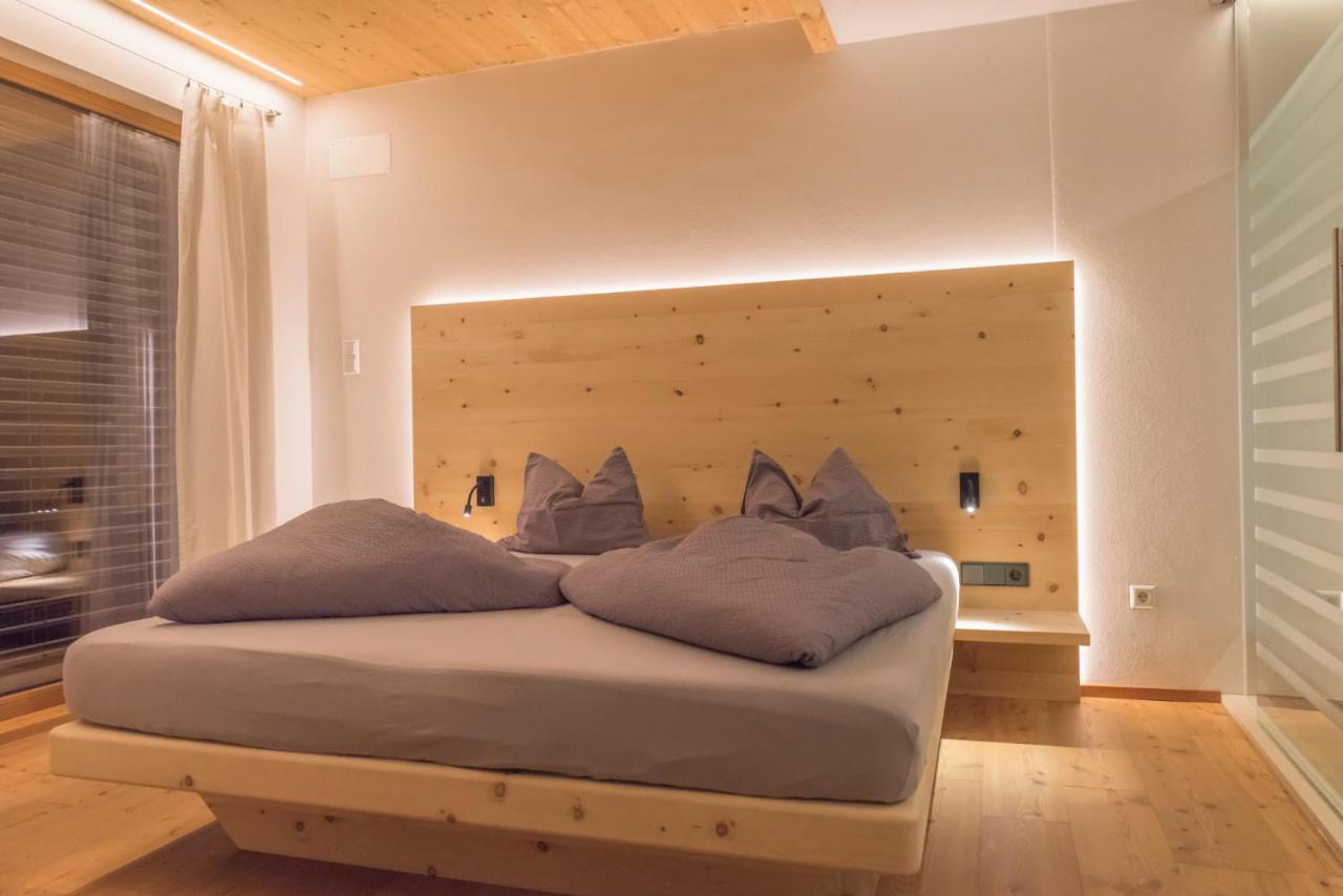Residence-Garni Haus Tschenett براتو ألّو ستيلفيو المظهر الخارجي الصورة