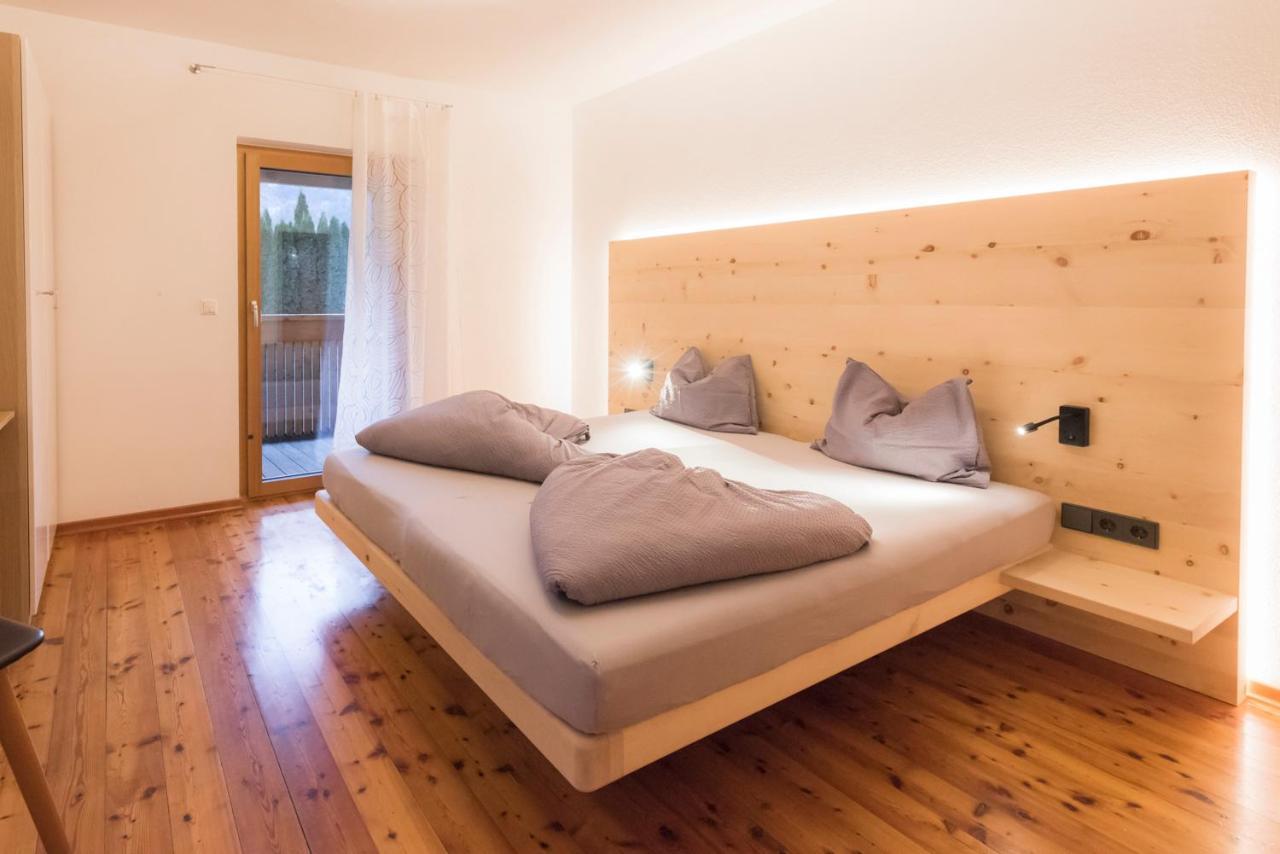 Residence-Garni Haus Tschenett براتو ألّو ستيلفيو المظهر الخارجي الصورة
